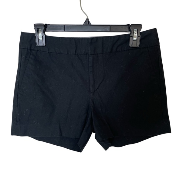 Banana Republic Factory Pants - Banana Republic Factory Black Cotton Hampton Fit Shorts in Size 4